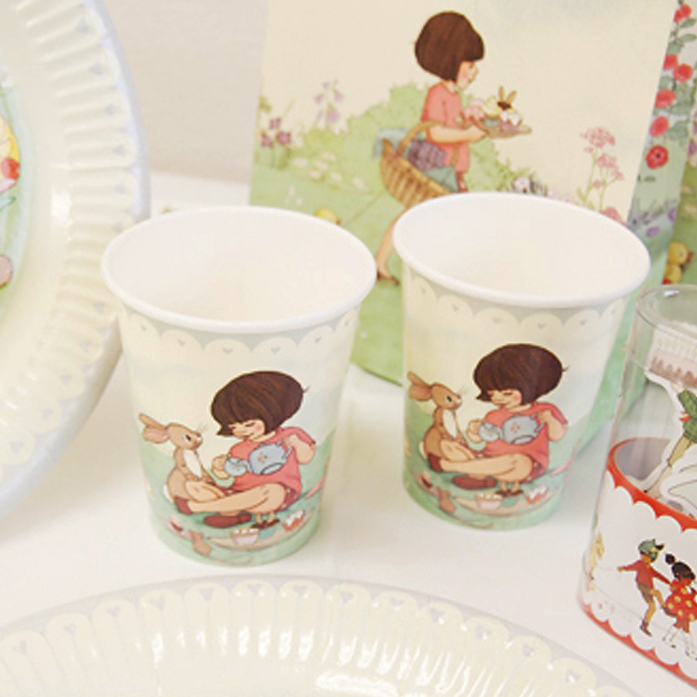 Talking Tables Belle And Boo 紙コップ ペーパーカップ 210ml 8個入り Belle Boo ベル ブゥ ベルとブゥ ベルアンドブー 英国 イギリス お誕生日会やホームパーティーを おしゃれに彩るbelle Booシリーズの紙コップ 紙皿や紙ナプキンとセットにすれば パーティーの雰囲気